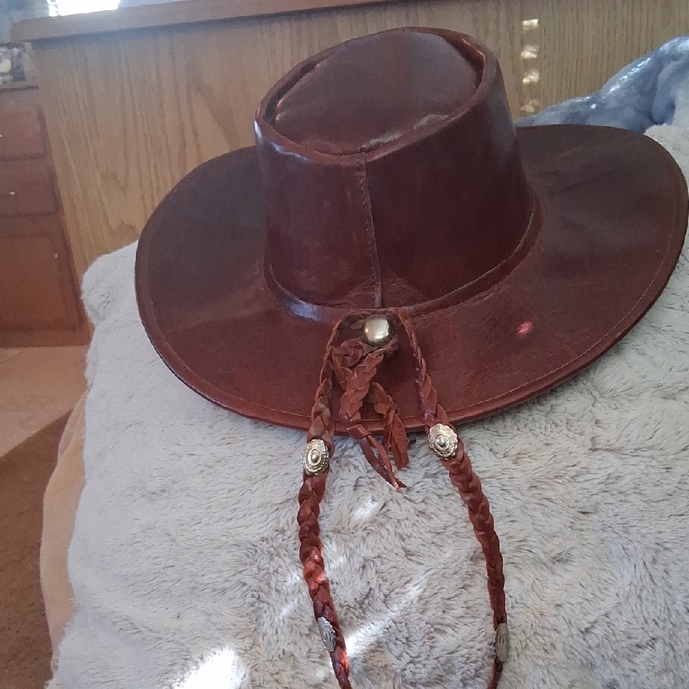 Men's Rustic Leather Western Hat